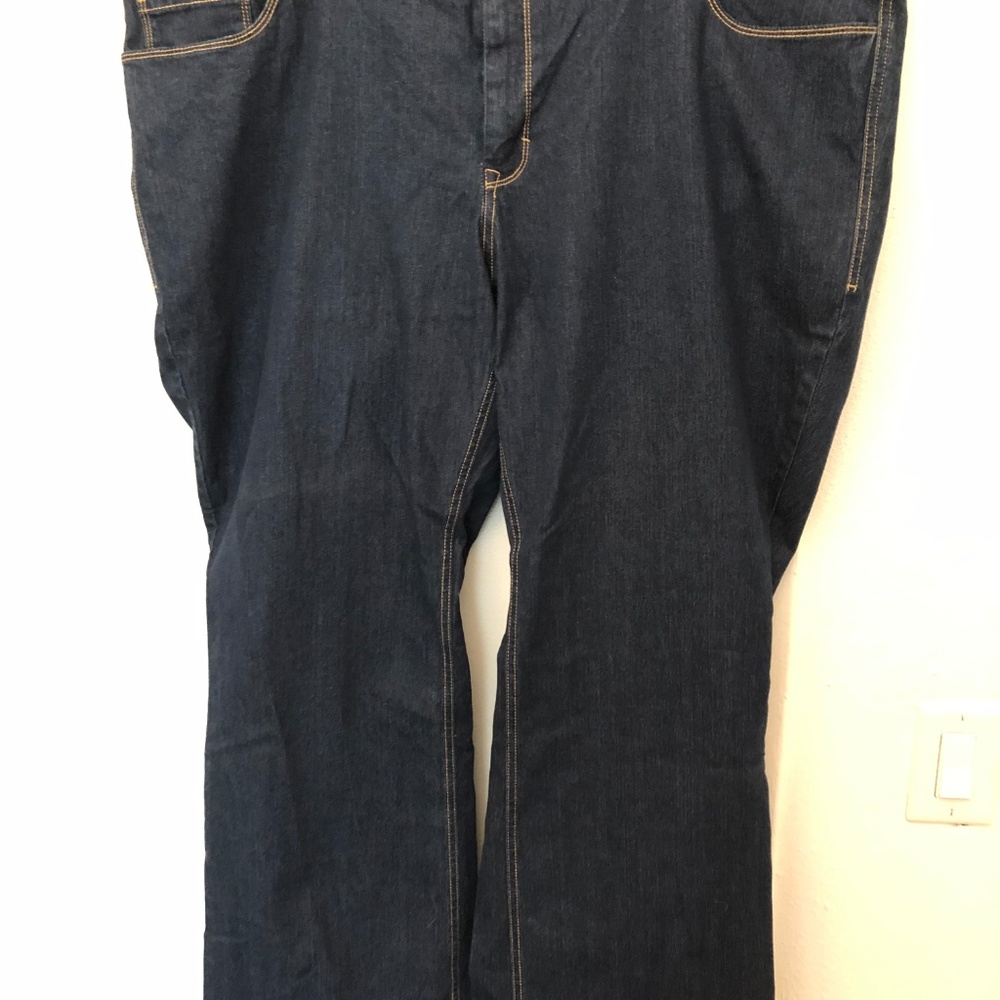 OLD NAVY PLUS 26 BOOT CUT JEANS New Without Tags